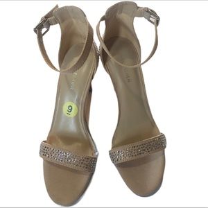 NWOT. Marc Fisher Nude Heel Sandle